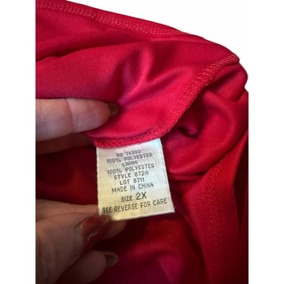 NWT Olivia Matthews Red Gown with Floral Embellishment - 2X - Picture 9 of 12